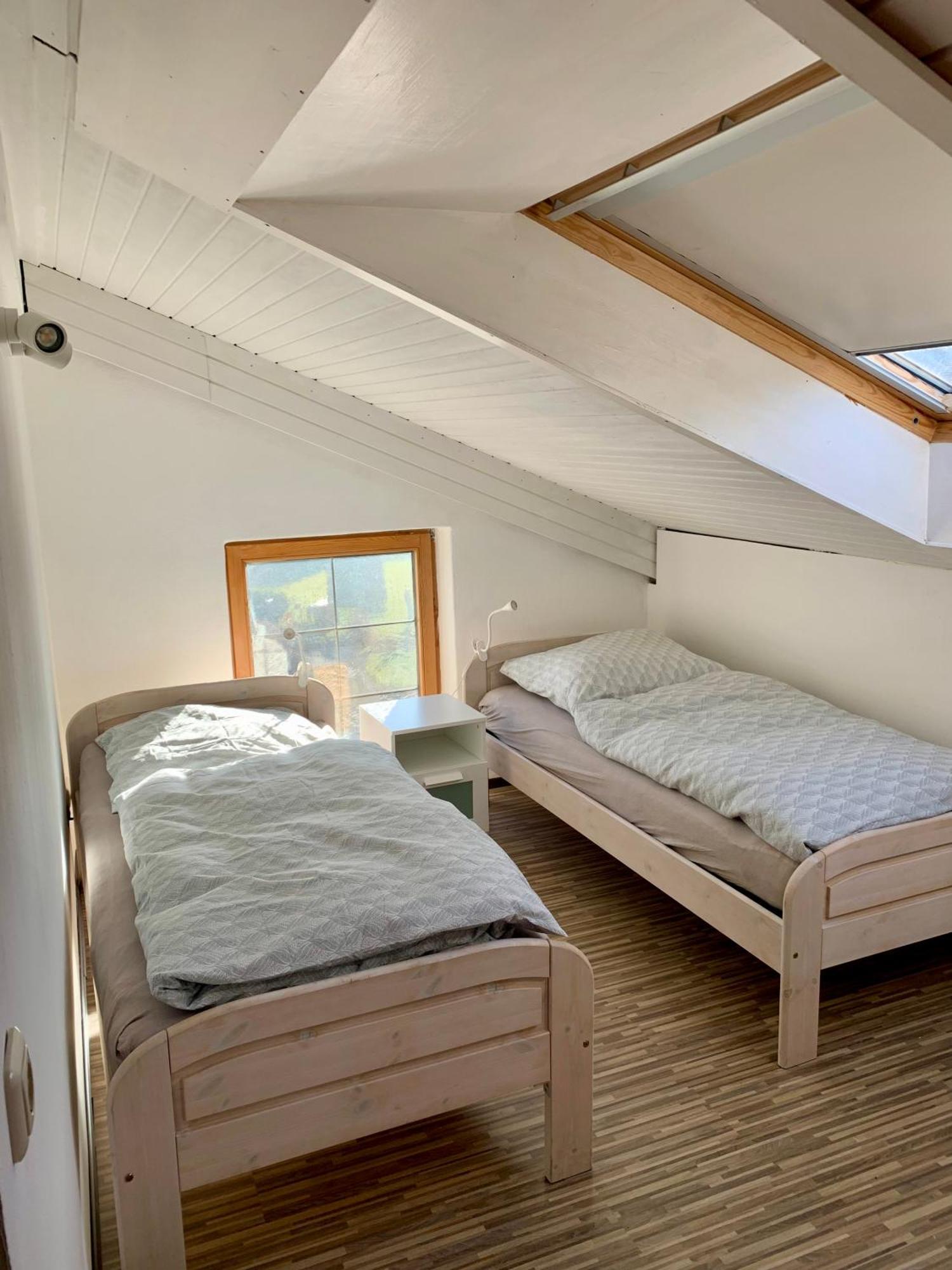 Kleines Reihenhaus Im Chiemgau Apartamento Siegsdorf Exterior foto
